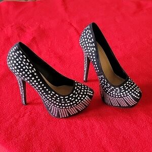 Women's shoes by Delphyne